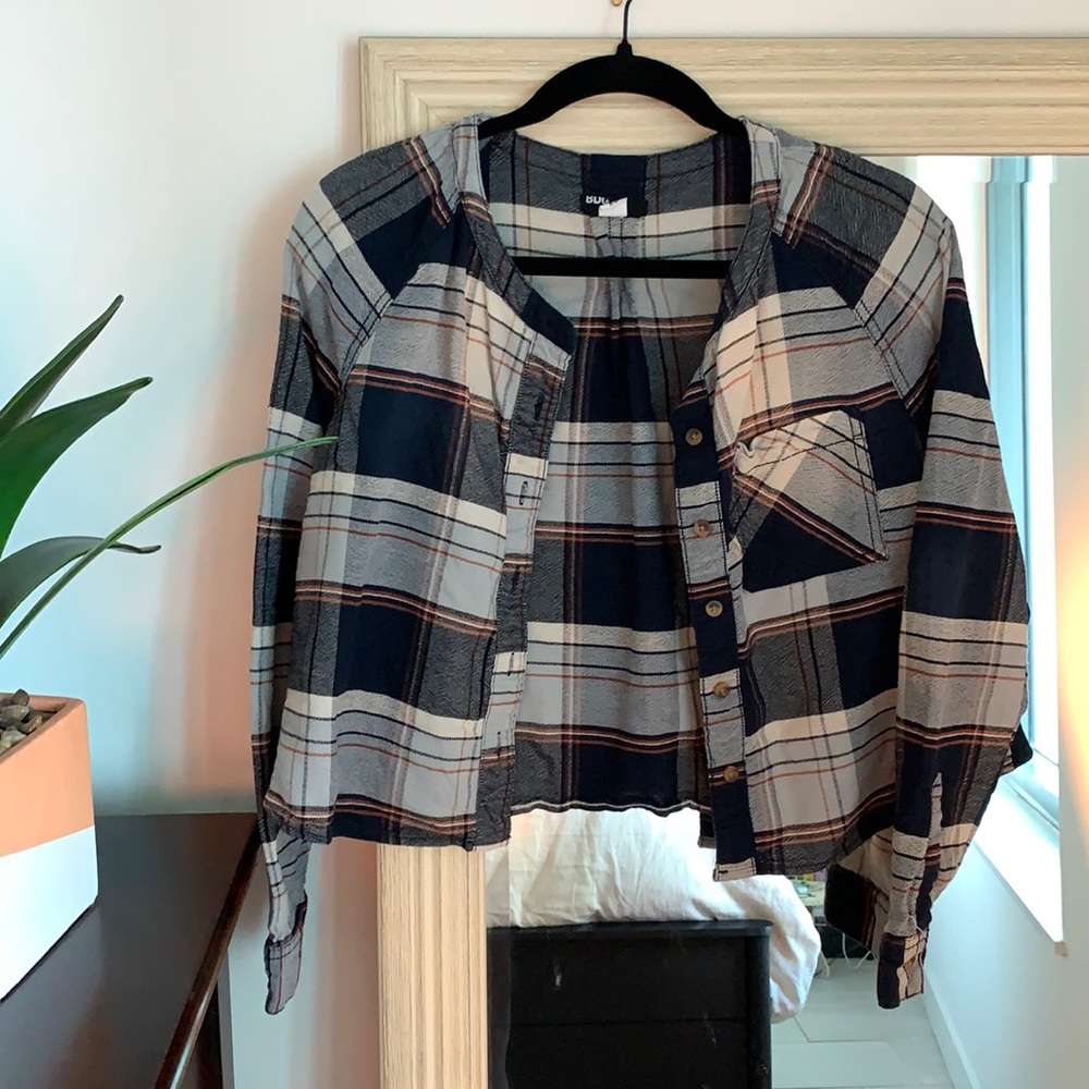 URBAN OUTFITTERS BDG blue plaid lightweight button down shirt jacket (size XS) ✨
